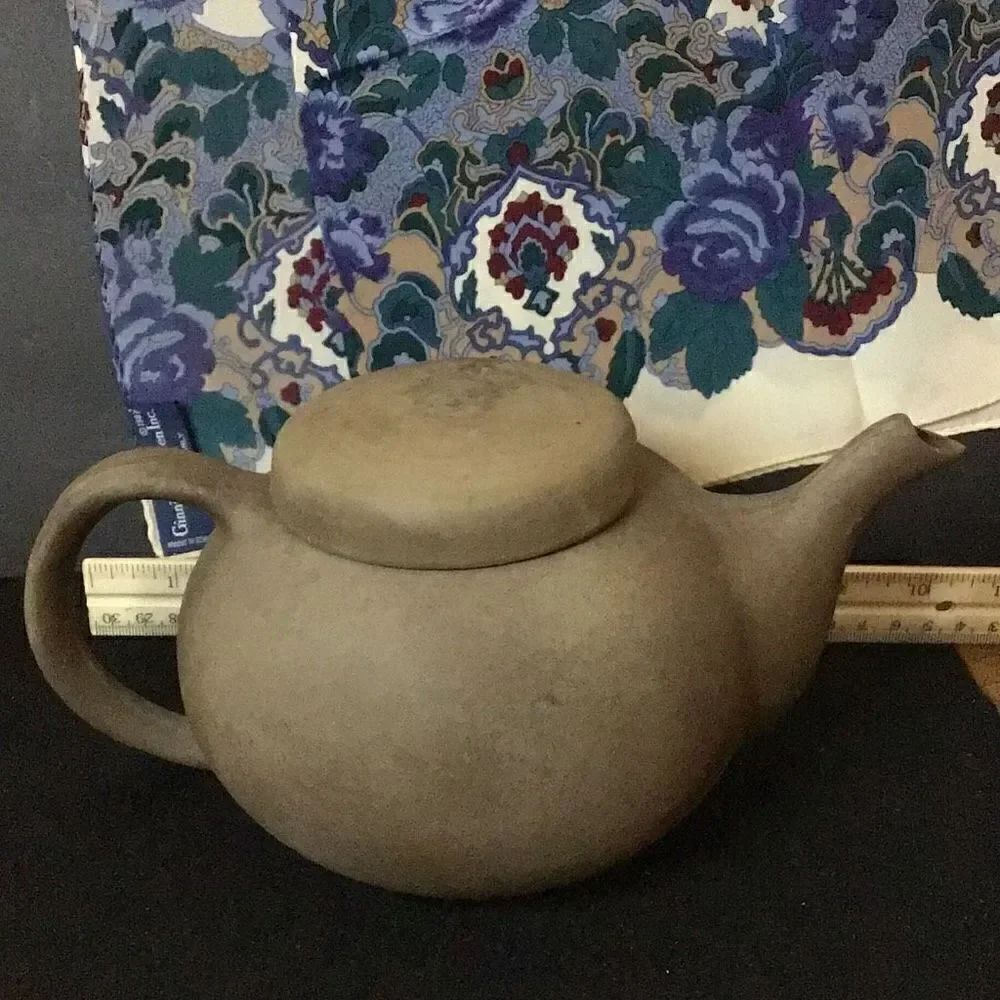 Vintage Victorian teapot infuser By Medova Tea Chip missing out of lid